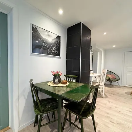 Privatunterkunft Luxury On A Budget With A Secret Aurora Spot