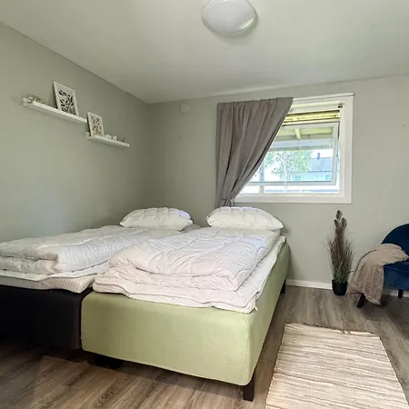 Privatunterkunft Luxury On A Budget With A Secret Aurora Spot Leknes
